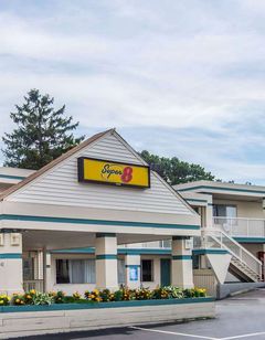 Super 8 W Yarmouth/Hyannis/Cape Cod