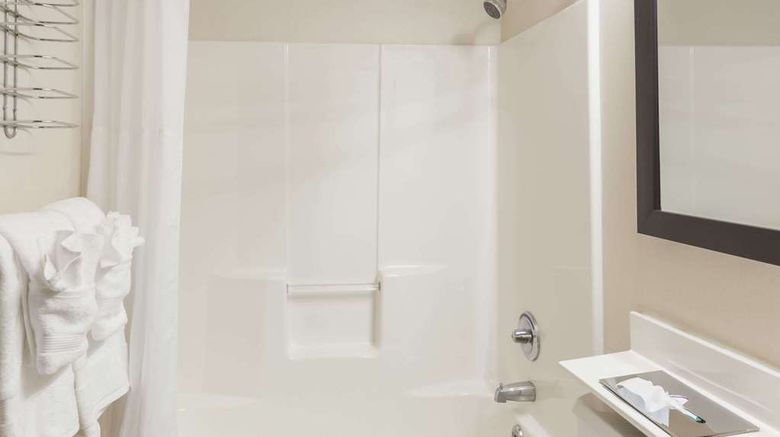 <b>Super 8 Schenectady Room</b>. Images powered by <a href="https://iceportal.shijigroup.com/" title="IcePortal" target="_blank">IcePortal</a>.