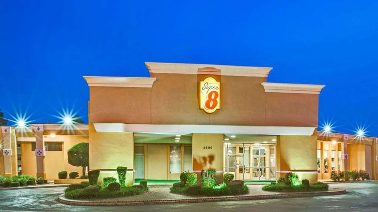 Super 8 Norman Exterior. Images powered by <a href="https://iceportal.shijigroup.com" target="_blank" rel="noopener">Ice Portal</a>.