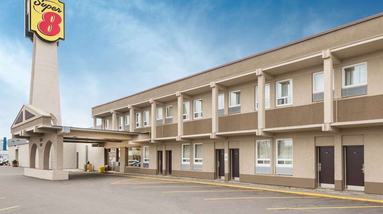 <b>Super 8 Thunder Bay Exterior</b>. Images powered by <a href="https://iceportal.shijigroup.com/" title="IcePortal" target="_blank">IcePortal</a>.