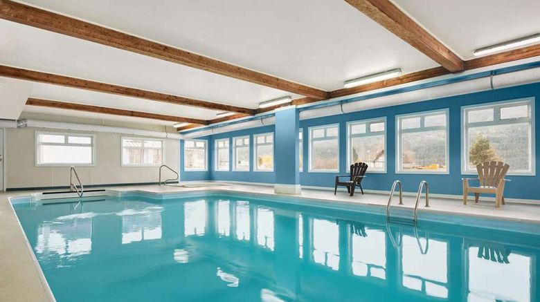 <b>Travelodge Salmon Arm Pool</b>. Images powered by <a href="https://iceportal.shijigroup.com/" title="IcePortal" target="_blank">IcePortal</a>.