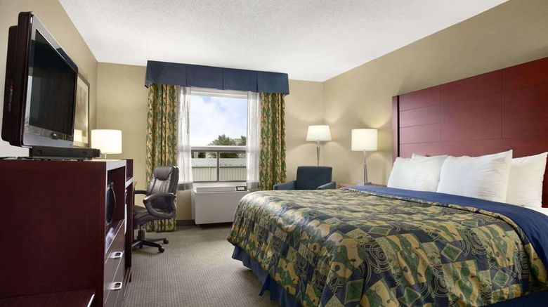 <b>Travelodge Oshawa Room</b>. Images powered by <a href="https://iceportal.shijigroup.com/" title="IcePortal" target="_blank">IcePortal</a>.