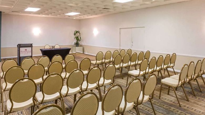 <b>Ramada by Wyndham Kissimmee Gateway Meeting</b>. Images powered by <a href="https://iceportal.shijigroup.com/" title="IcePortal" target="_blank">IcePortal</a>.