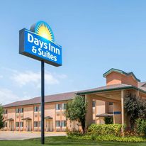 Days Inn & Suites Wichita