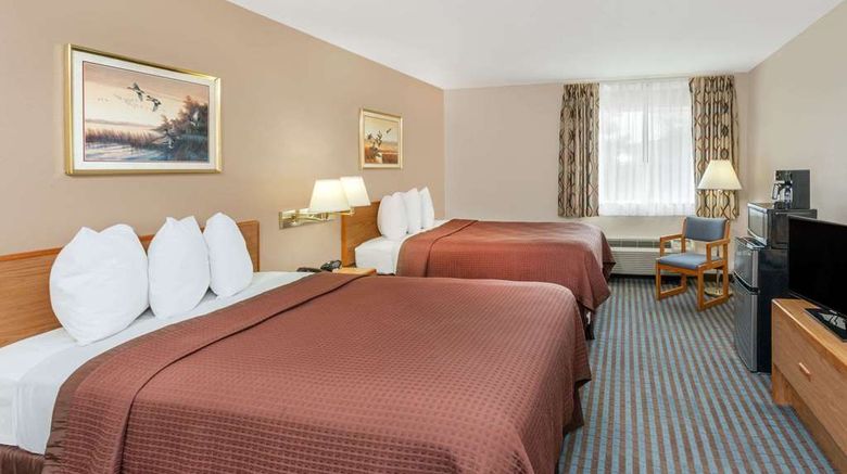 <b>Days Inn Charleston Room</b>. Images powered by <a href="https://iceportal.shijigroup.com/" title="IcePortal" target="_blank">IcePortal</a>.