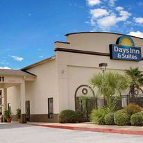 Days Inn & Suites Opelousas