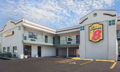 Super 8 Chicago/Rosemont/Ohare/SE