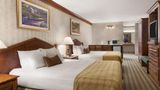 Ramada Saginaw Hotel & Suites Room