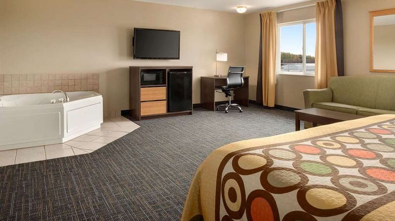 <b>Super 8 Sioux Falls Suite</b>. Images powered by <a href="https://iceportal.shijigroup.com/" title="IcePortal" target="_blank">IcePortal</a>.