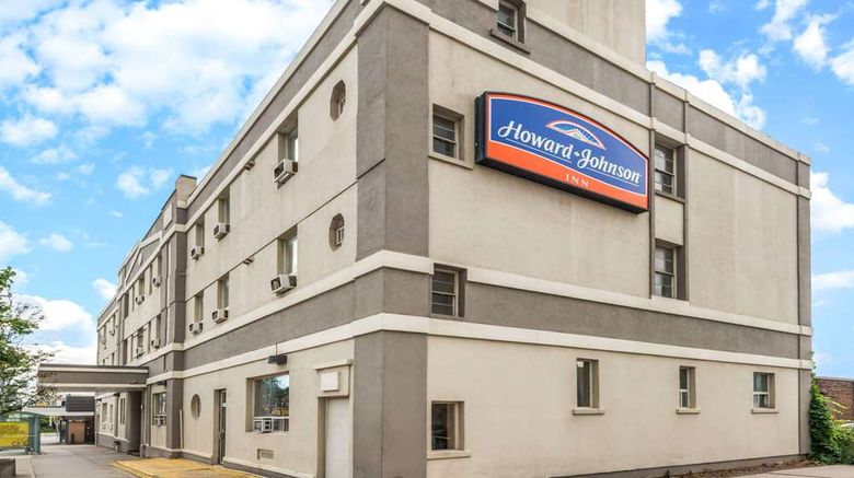 <b>Howard Johnson Inn Toronto Downtown West Exterior</b>. Images powered by <a href="https://iceportal.shijigroup.com/" title="IcePortal" target="_blank">IcePortal</a>.