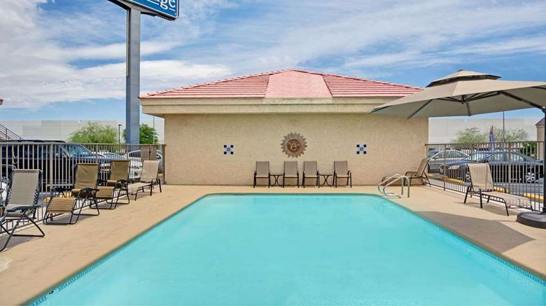 <b>Travelodge Las Vegas Arpt N/Near Strip Pool</b>. Images powered by <a href="https://iceportal.shijigroup.com/" title="IcePortal" target="_blank">IcePortal</a>.