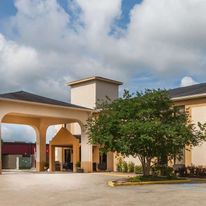 Days Inn & Suites New Iberia