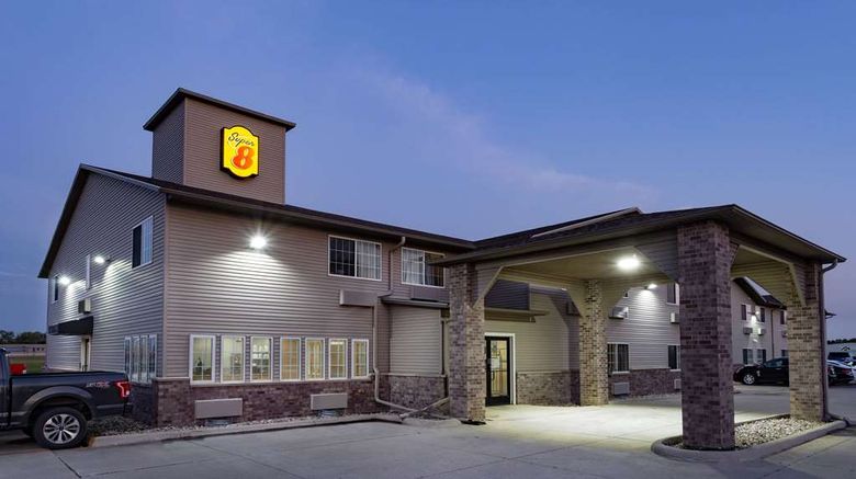 Super 8 Fort Dodge Exterior. Images powered by <a href="https://iceportal.shijigroup.com" target="_blank" rel="noopener">Ice Portal</a>.