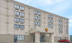 Super 8 Mississauga