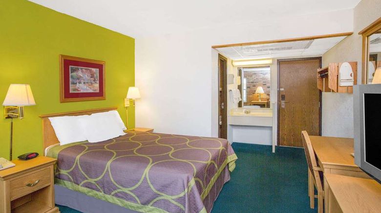 <b>Super 8 Blytheville Room</b>. Images powered by <a href="https://iceportal.shijigroup.com/" title="IcePortal" target="_blank">IcePortal</a>.
