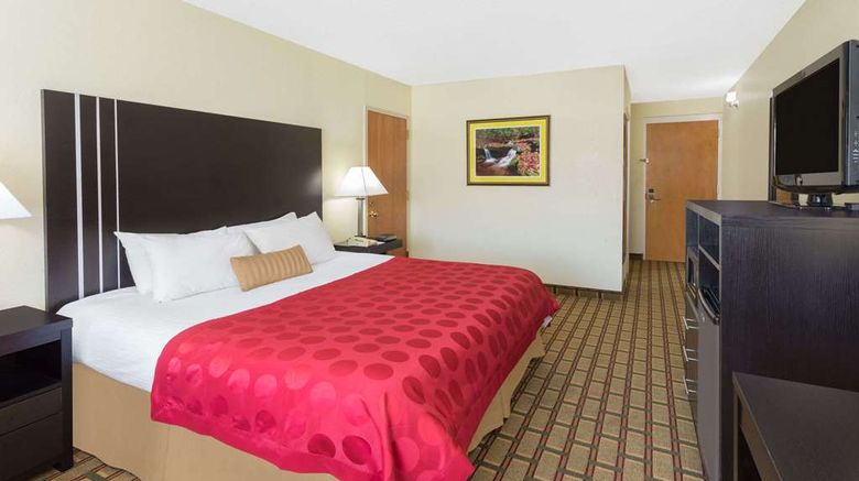 <b>Ramada Asheville Southeast Room</b>. Images powered by <a href="https://iceportal.shijigroup.com/" title="IcePortal" target="_blank">IcePortal</a>.