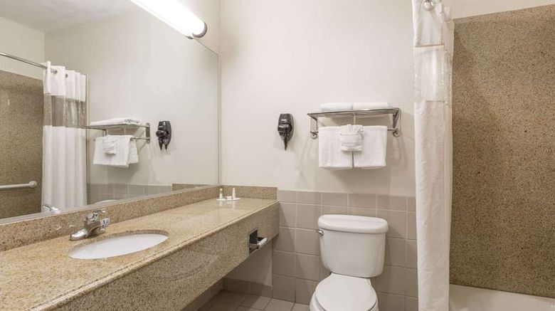 <b>Baymont Inn & Suites Galveston Room</b>. Images powered by <a href="https://iceportal.shijigroup.com/" title="IcePortal" target="_blank">IcePortal</a>.