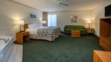 Baymont Inn & Suites Mackinaw City Room