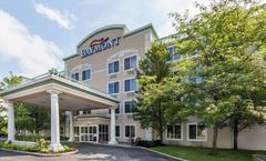 Baymont Inn & Suites Grand Rapids N