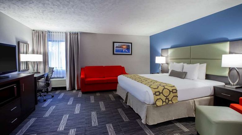 <b>Baymont Inn & Suites Traverse City Room</b>. Images powered by <a href="https://iceportal.shijigroup.com/" title="IcePortal" target="_blank">IcePortal</a>.