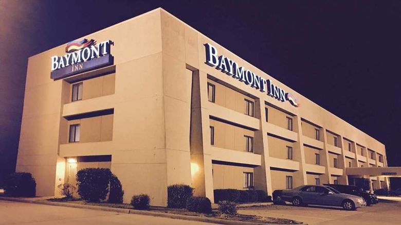 Baymont Inn-Paducah Exterior. Images powered by <a href="https://iceportal.shijigroup.com" target="_blank" rel="noopener">Ice Portal</a>.