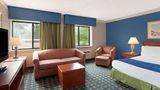 Baymont Inn & Suites Memphis East Suite