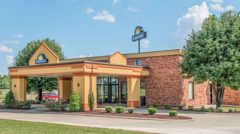 Days Inn Calvert City Exterior. Images powered by <a href="https://iceportal.shijigroup.com" target="_blank" rel="noopener">Ice Portal</a>.