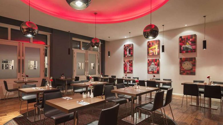 <b>Ramada Encore Belfast City Centre Restaurant</b>. Images powered by <a href="https://iceportal.shijigroup.com/" title="IcePortal" target="_blank">IcePortal</a>.
