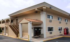 Days Inn Long Island/Copiague