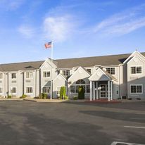 Microtel Inn & Suites Albany Airport