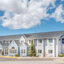 Microtel Inn & Suites by Wyndham Raton