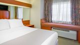 Microtel Inn & Suites Hattiesburg Room