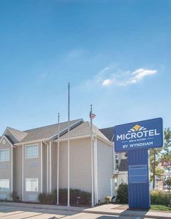 Microtel Inn & Suites by Wyndham Altus