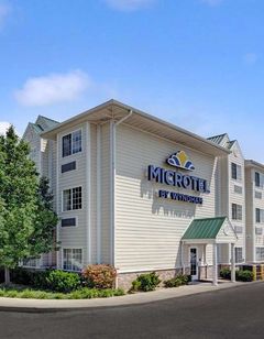 Microtel Inn & Suites Indianapolis Arpt