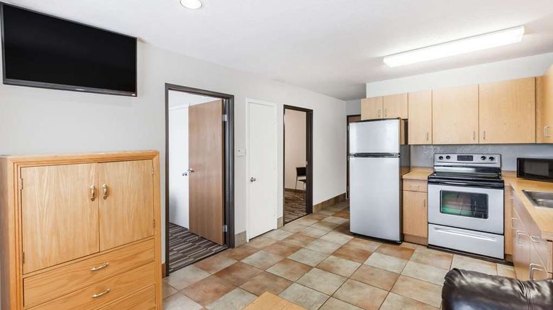 <b>Microtel Inn & Suites by Wyndham Ardmore Suite</b>. Images powered by <a href="https://iceportal.shijigroup.com/" title="IcePortal" target="_blank">IcePortal</a>.