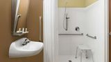 Microtel Inn & Suites by Wyndham Ozark Room