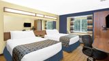 Microtel Inn & Suites by Wyndham Kearney Room