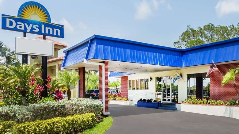 Days Inn Fort Myers Springs Resort Exterior. Images powered by <a href="https://iceportal.shijigroup.com" target="_blank" rel="noopener">Ice Portal</a>.
