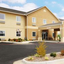 Days Inn & Suites, Cabot