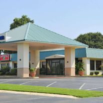 Days Inn by Wyndham Forrest City