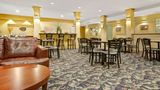 Baymont Inn & Suites Wahpeton Lobby