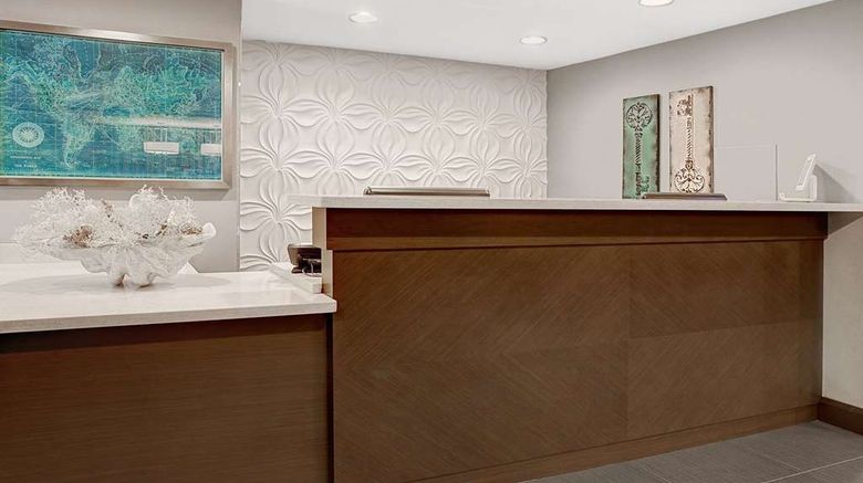 <b>Wingate by Wyndham Richardson/Dallas Lobby</b>. Images powered by <a href="https://iceportal.shijigroup.com/" title="IcePortal" target="_blank">IcePortal</a>.