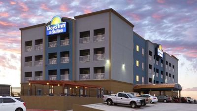 Days Inn & Suites Galveston West/Seawall