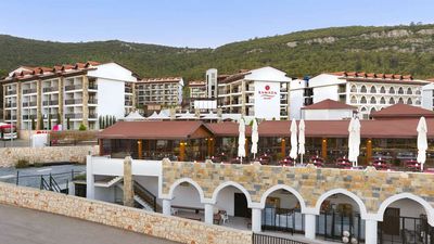 Ramada Resort Akbuk