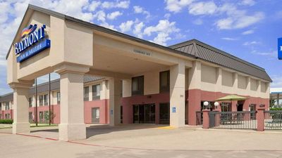 Baymont Inn & Suites, Lewisville