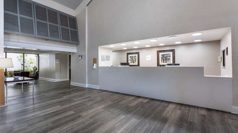 <b>Ramada West Palm Beach Airport Lobby</b>. Images powered by <a href="https://iceportal.shijigroup.com/" title="IcePortal" target="_blank">IcePortal</a>.