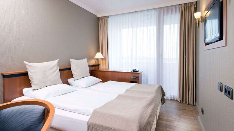 <b>Wyndham Garden Lahnstein Koblenz Room</b>. Images powered by <a href="https://iceportal.shijigroup.com/" title="IcePortal" target="_blank">IcePortal</a>.