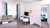 <b>Wyndham Garden City Centre Koenigsallee Suite</b>. Images powered by <a href="https://iceportal.shijigroup.com/" title="IcePortal" target="_blank">IcePortal</a>.