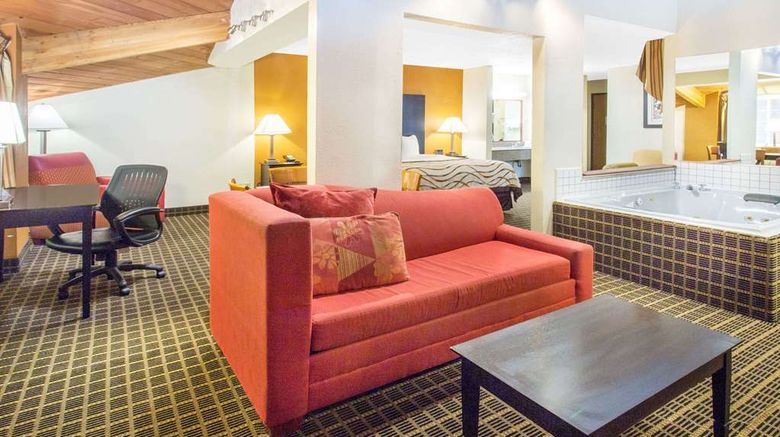 <b>Baymont Inn & Suites Muskegon Room</b>. Images powered by <a href="https://iceportal.shijigroup.com/" title="IcePortal" target="_blank">IcePortal</a>.
