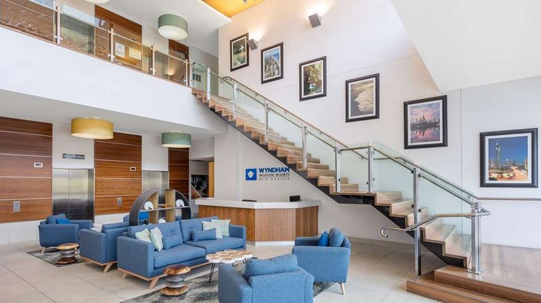 <b>Wyndham Surfers Paradise Resort Lobby</b>. Images powered by <a href="https://iceportal.shijigroup.com/" title="IcePortal" target="_blank">IcePortal</a>.